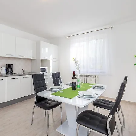 Apartment A5